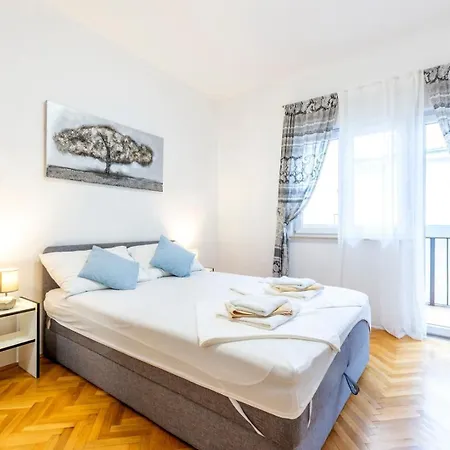 2 Bedroom Near Split In * Podstrana